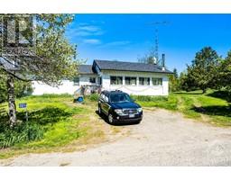 2523 CANONTO ROAD, ompah, Ontario