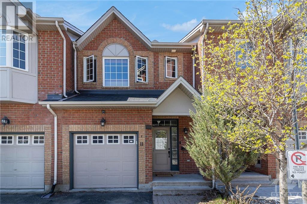 11 GREAT OAK PRIVATE, ottawa, Ontario