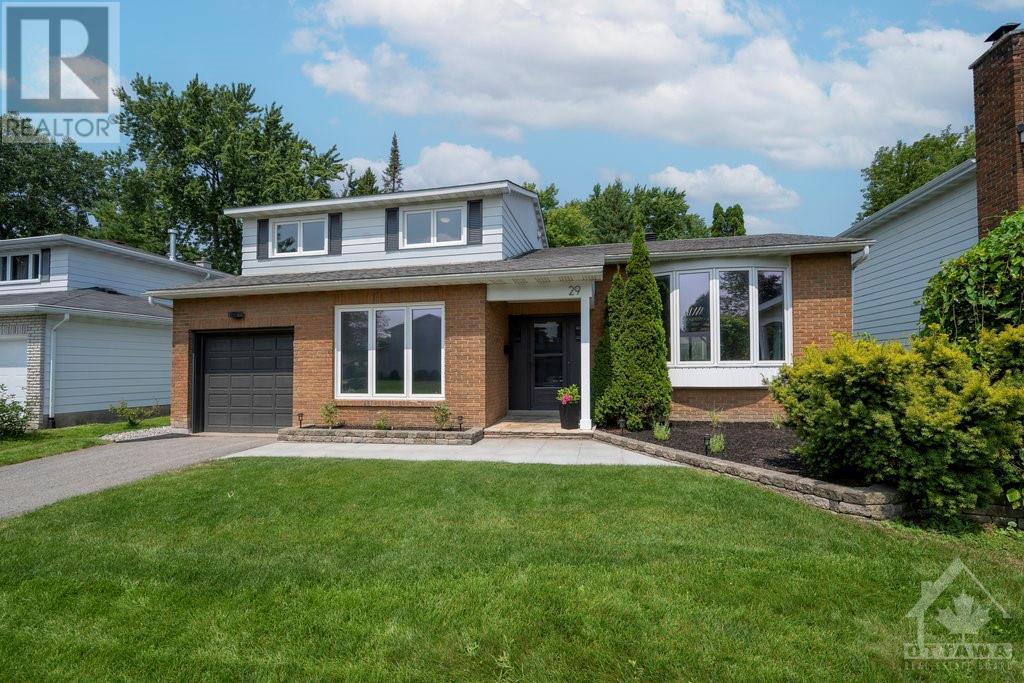 29 WOODHILL CRESCENT, ottawa, Ontario