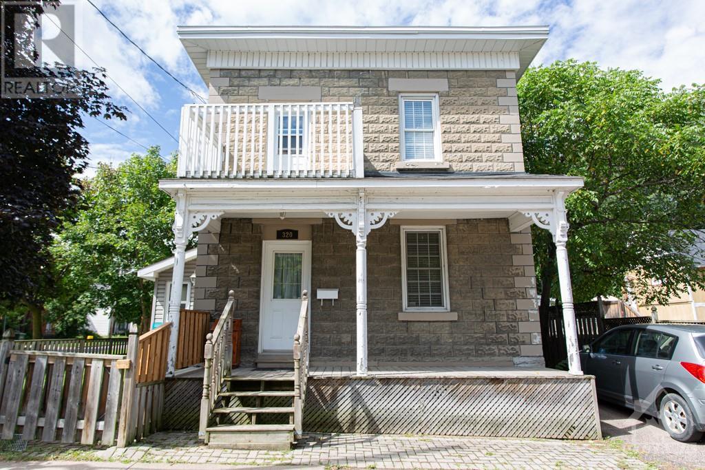 320 MOFFAT STREET, pembroke, Ontario