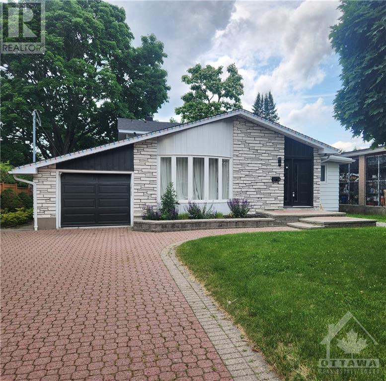 2114 BALHARRIE AVENUE, ottawa, Ontario