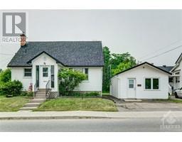 208 BELL STREET, arnprior, Ontario