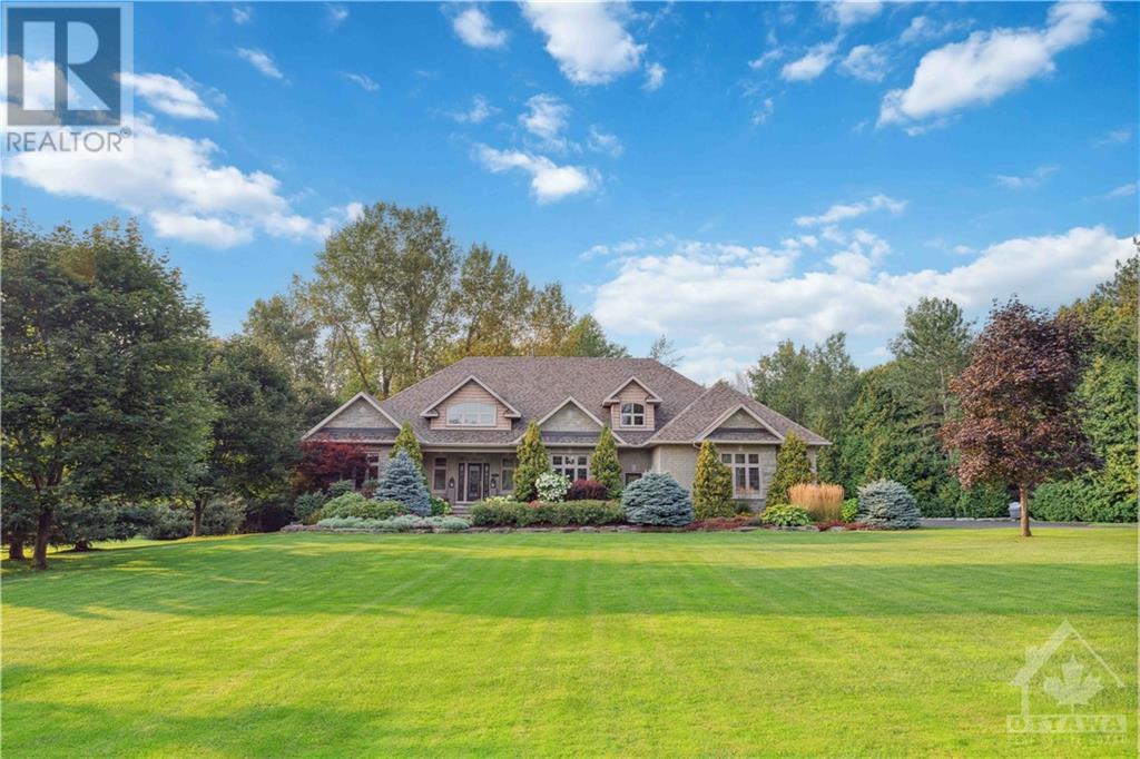 5888 LONGHEARTH WAY, manotick, Ontario