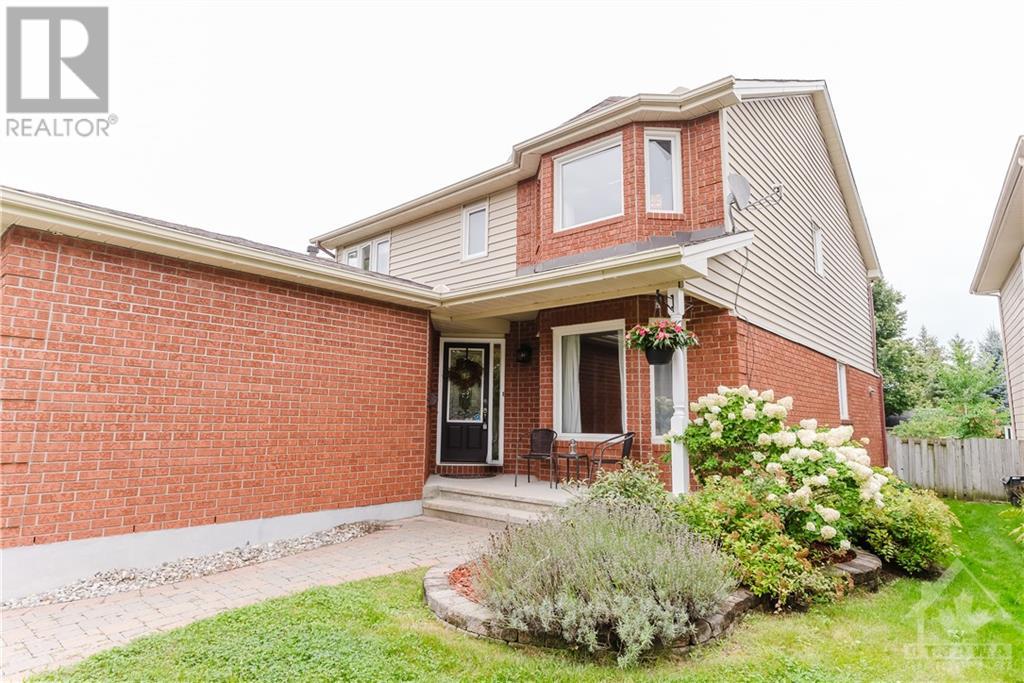 8 Stonemeadow Drive, Ottawa, Ontario  K2M 2C8 - Photo 2 - 1406390