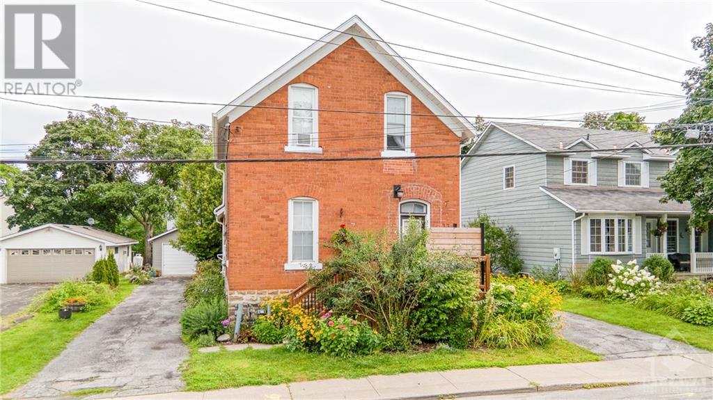 33-A NAPOLEON STREET UNIT#A, carleton place, Ontario