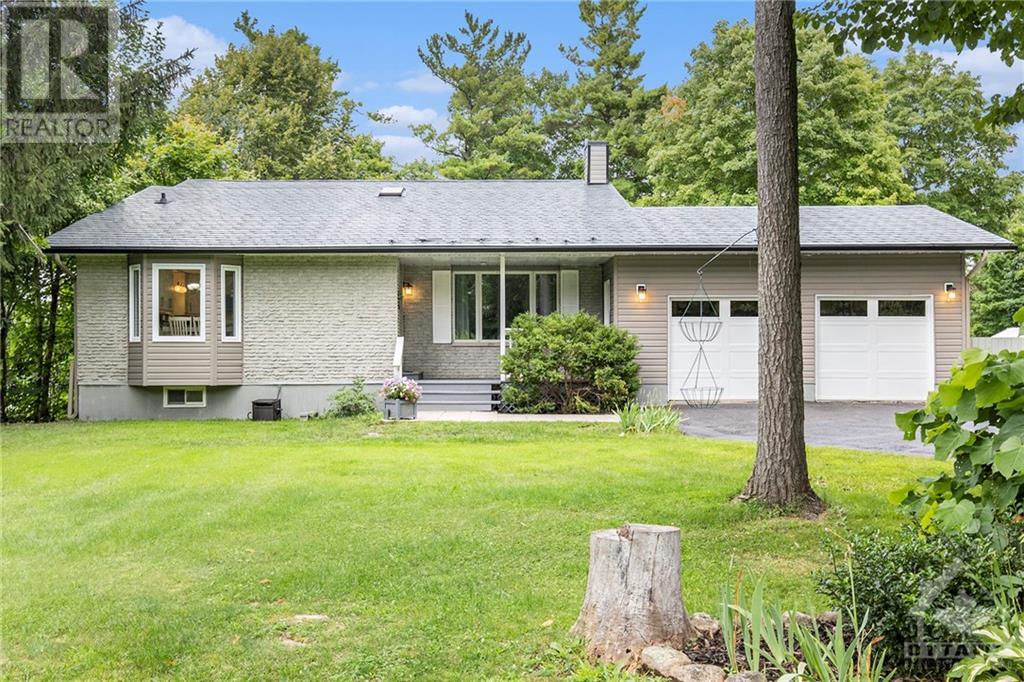 10 WOODLAND DRIVE, braeside, Ontario