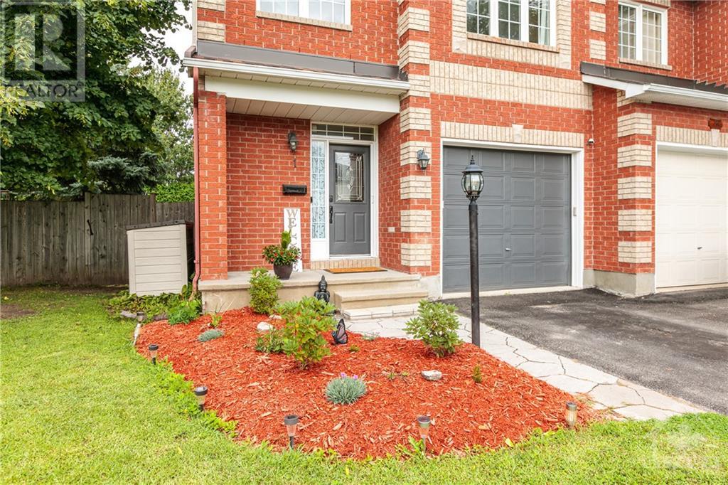 1 Chantilly Gate, Ottawa, Ontario  K2S 2B2 - Photo 2 - 1408415