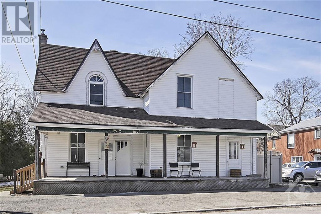 30 KING STREET, chesterville, Ontario