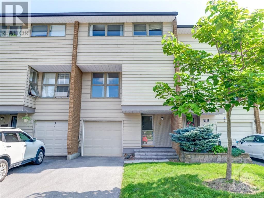 33 CARMICHAEL COURT, ottawa, Ontario