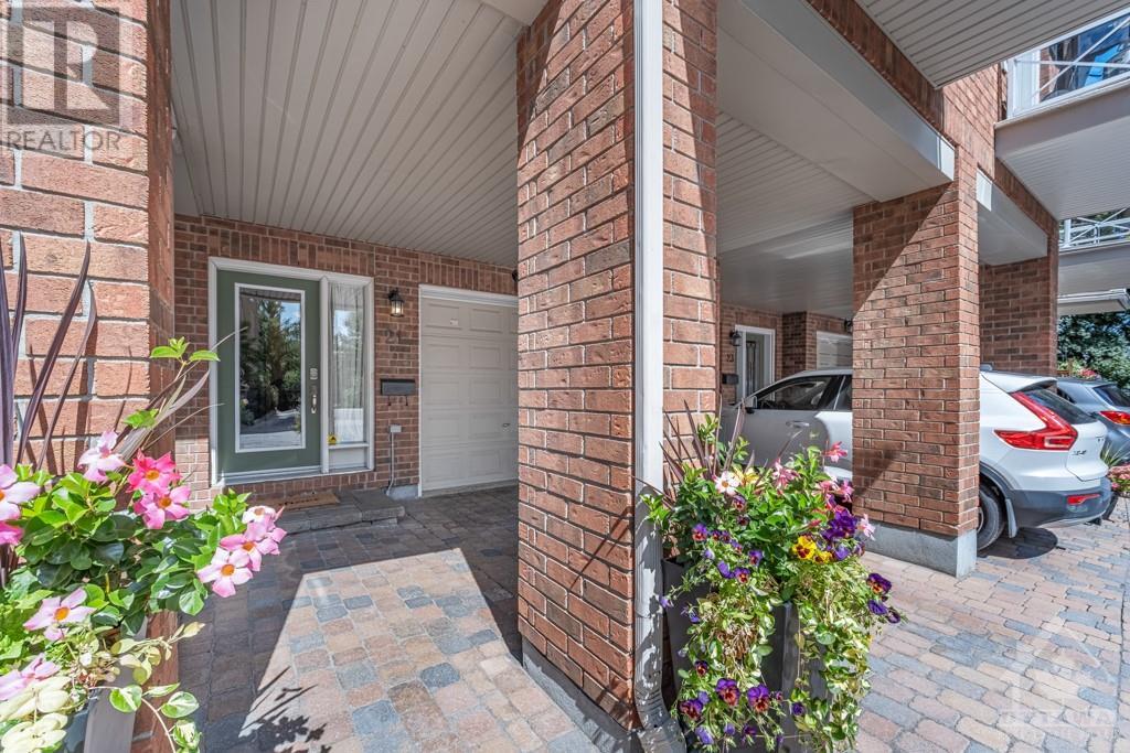 520 QUEEN ELIZABETH DRIVE UNIT#21, ottawa, Ontario