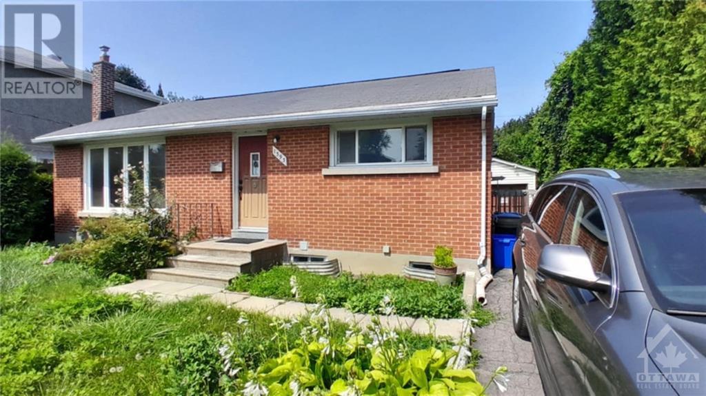 1393 LAROSE AVENUE, ottawa, Ontario