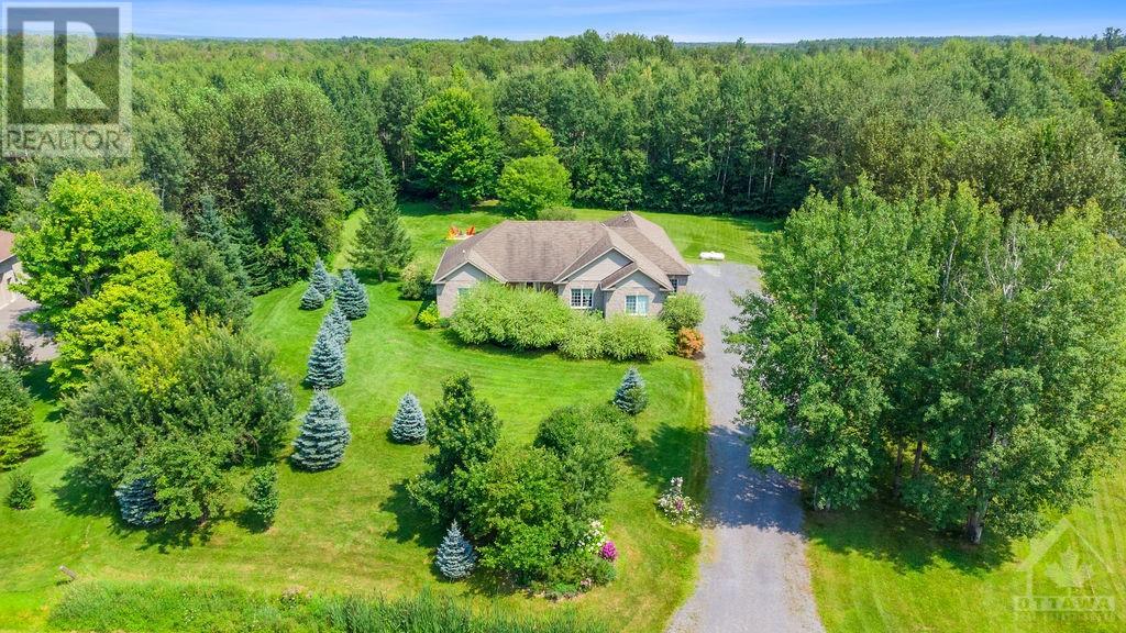 132 COUNTRY CARRIAGE WAY, ottawa, Ontario