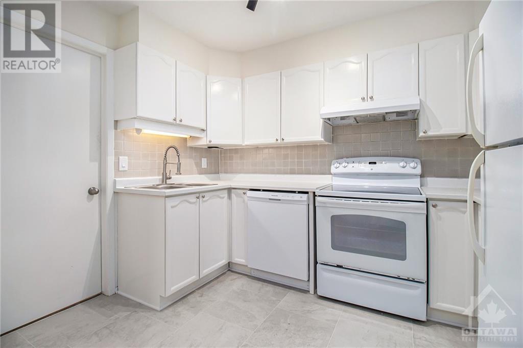 3 Waterfall Lane Unit#11, Ottawa, Ontario  K2H 9N1 - Photo 16 - 1408892