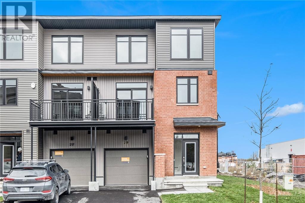 219 TUSSOCK PRIVATE, ottawa, Ontario