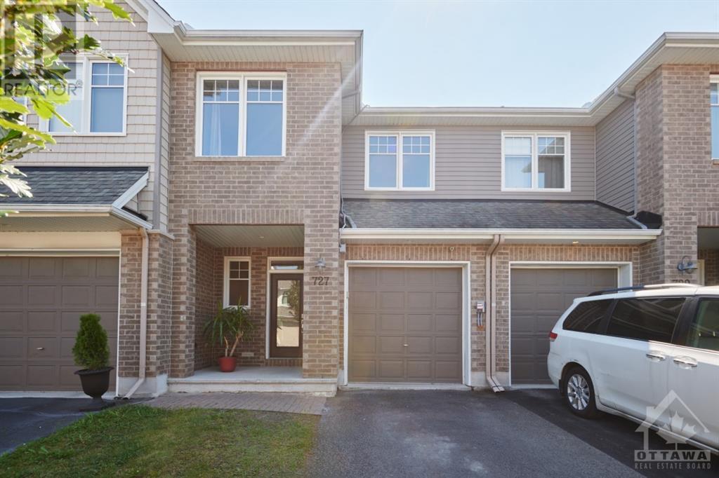 727 HAZELNUT CRESCENT, gloucester, Ontario