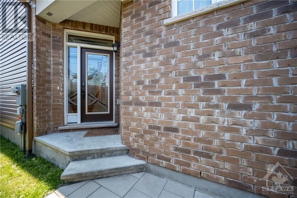 560 Chimney Corner Terrace, Ottawa, Ontario  K2J 6L1 - Photo 2 - 1410315