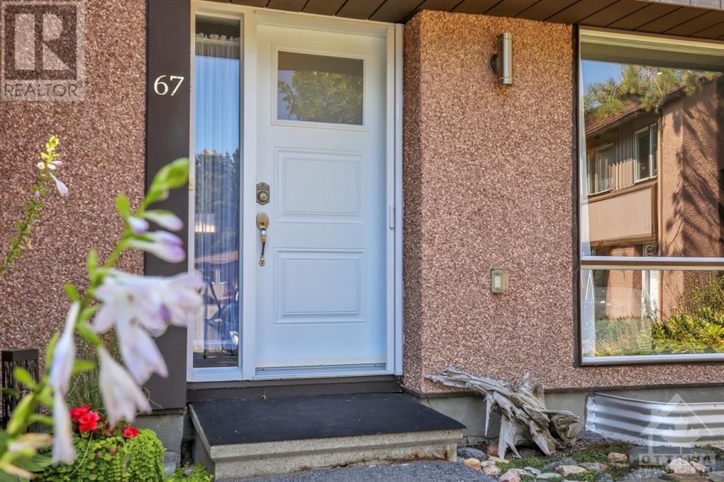 67 Reaney Court, Ottawa, Ontario  K2K 1W7 - Photo 2 - 1410271