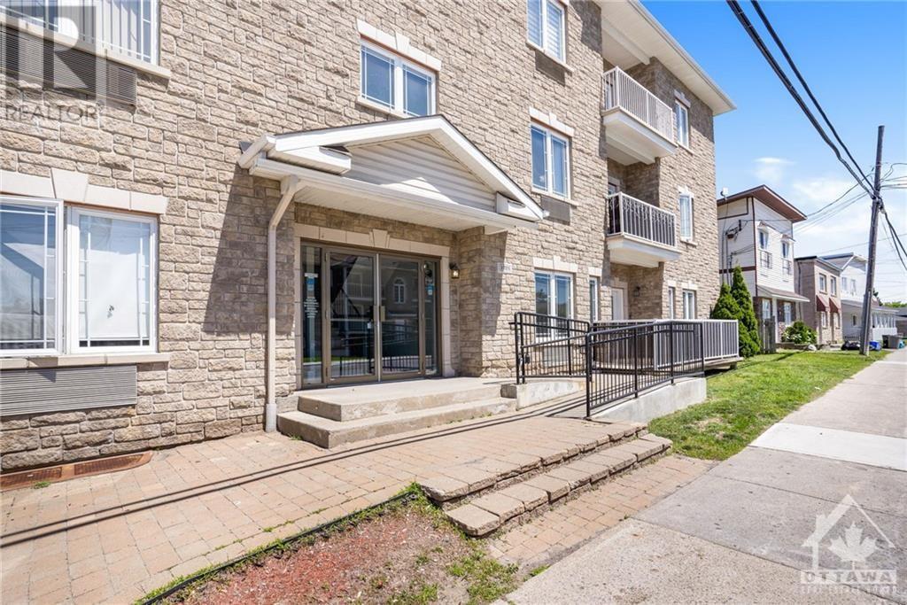 1026 Laurier Street Unit#306, Rockland, Ontario  K4K 1V6 - Photo 3 - 1410056