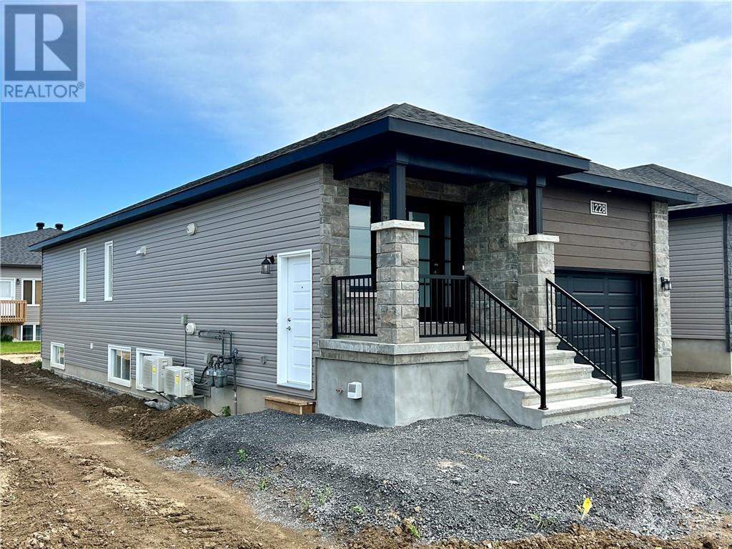 1222 Montblanc Crescent Unit#a, Embrun, Ontario  K0A 1W0 - Photo 12 - 1409849