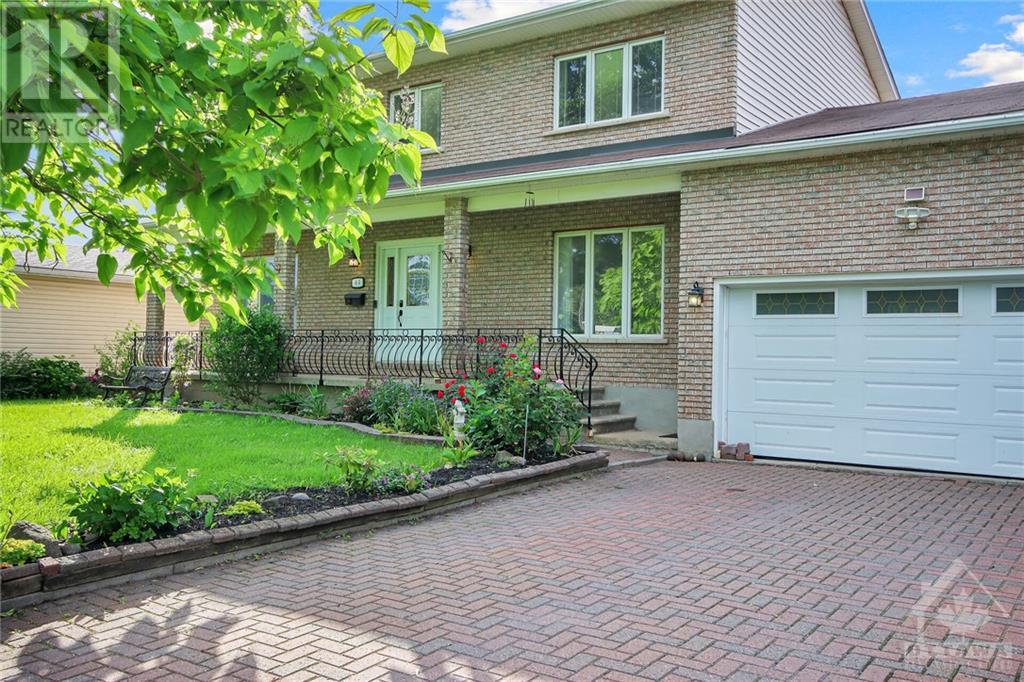 45 Sunnycrest Drive, Ottawa, Ontario  K2E 5Y4 - Photo 2 - 1410465