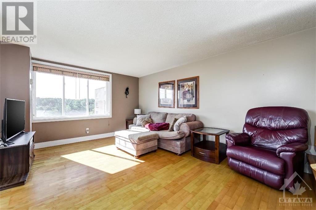 1599 Lassiter Terrace Unit#711, Ottawa, Ontario  K1J 8R6 - Photo 4 - 1410471