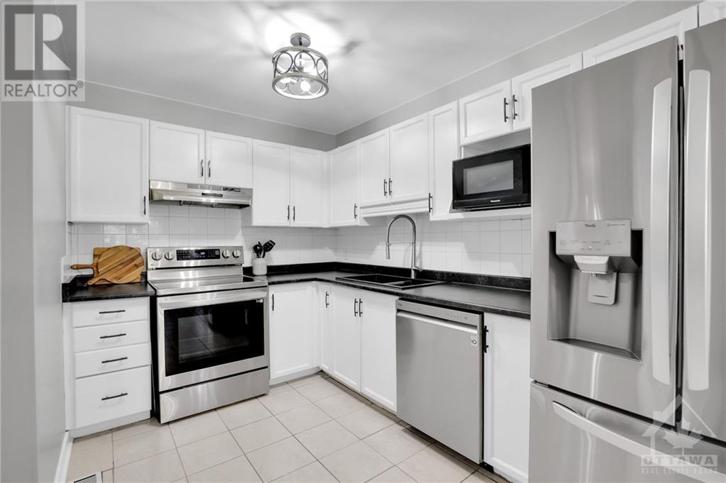 77 Cedarock Drive, Ottawa, Ontario  K2M 2H8 - Photo 14 - 1410335