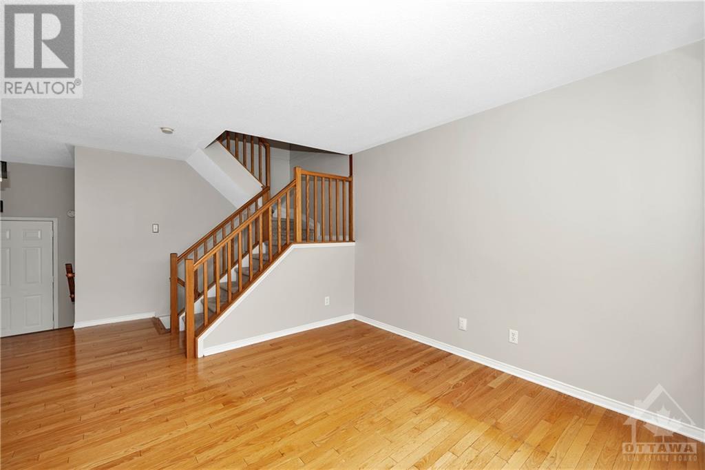 1565 Cedar Mills Road, Ottawa, Ontario  K1C 7L9 - Photo 4 - 1410040