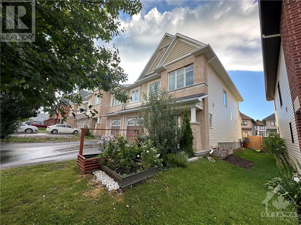 117 Calvington Avenue, Ottawa, Ontario  K2T 0H7 - Photo 2 - 1410808