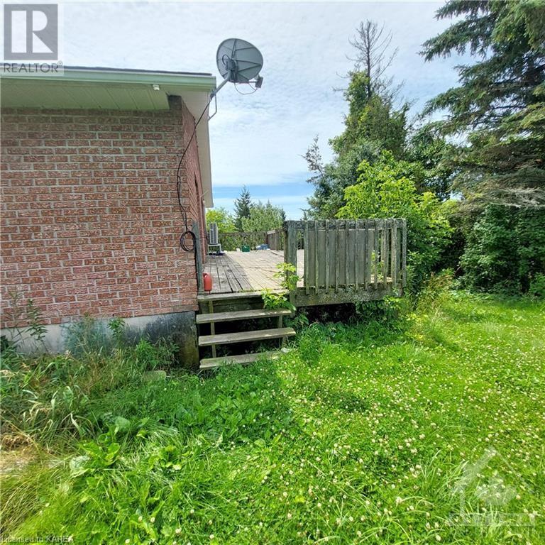 160 Gillespie Road, Prince Edward County, Ontario  K0K 1S0 - Photo 3 - 1411130