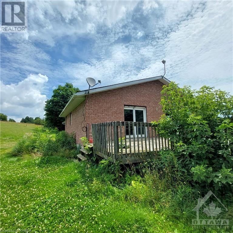 160 Gillespie Road, Prince Edward County, Ontario  K0K 1S0 - Photo 4 - 1411130